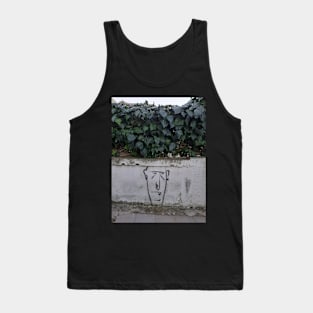 Glum grafitti face Tank Top